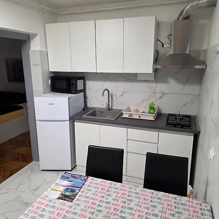Apartman Materada 22 *